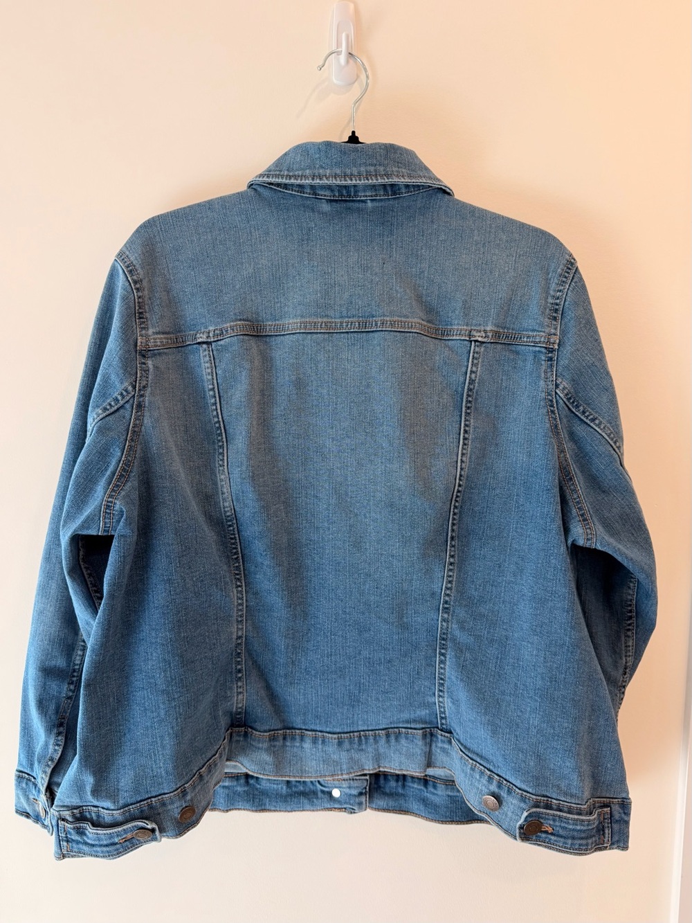Calvin Klein Jeans Medium Wash Denim Trucker Jacket Classic - Picture 3 of 5